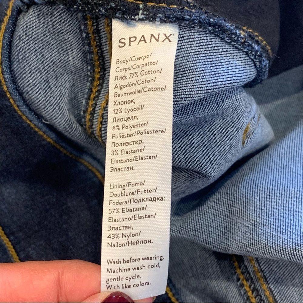 SPANX Kick Crop Flare Denim Jeans M/Dk Wash Raw Hem Size XL Pull-on Shaping - Picture 8 of 10